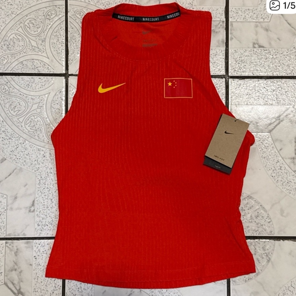 Nike Women's Red Ribbed Tank Top